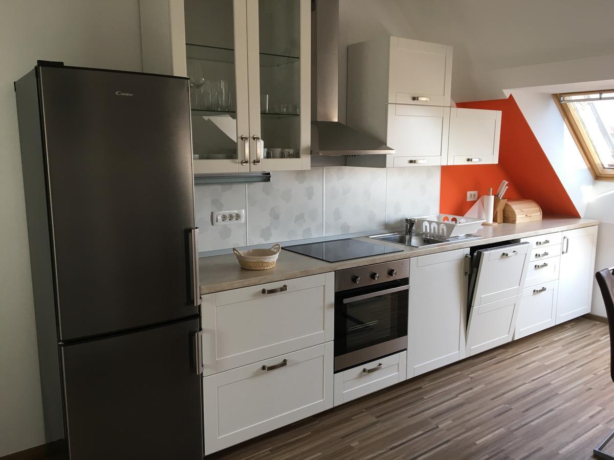 Apartments Avio Zgornji Brnik エクステリア 写真