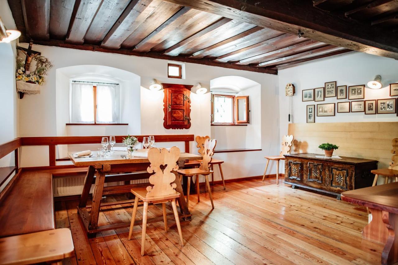 Apartments Avio Zgornji Brnik エクステリア 写真
